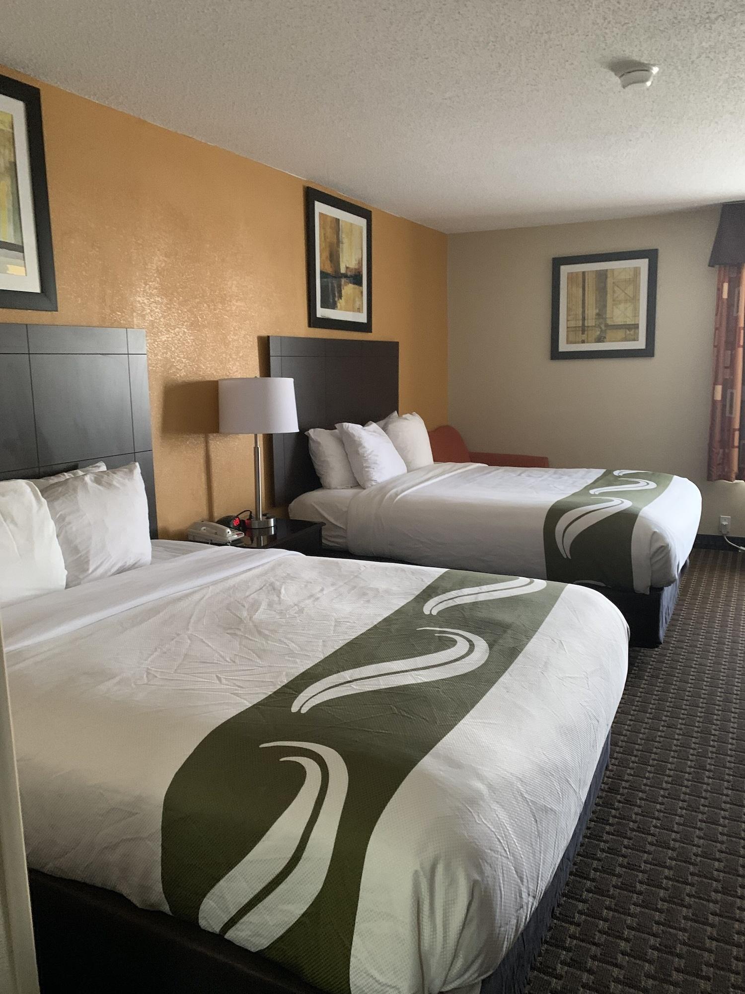 Quality Inn & Suites Quantico Stafford Esterno foto